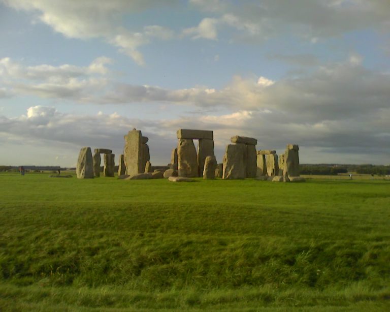 Read more about the article Stonehenge – Wiltshire, England